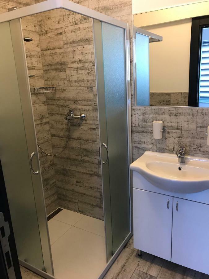 Grocka Apartmani & Rooms Екстериор снимка